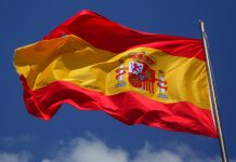 Sale a 223 il bilancio delle vittime delle inondazioni in Spagna