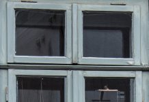 “Marionette ridicoli e amorali”: Macgregor su Scholz e Baerbock