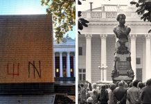 Fascisti a Odessa – Monumento a Pushkin nascosto dietro pannelli di truciolato