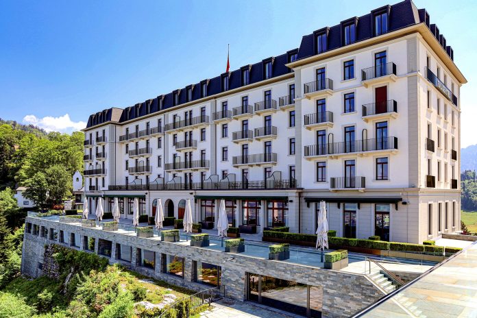 Uno dei numerosi hotel appartenenti a un gruppo presente a Bürgenstock. Fonte: Pixabay, Foto: Beat