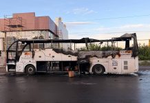 Un attacco con droni ucraini contro un autobus di linea uccide sette civili e ne ferisce altri 11
